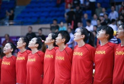 中国女篮大胜韩国，赛场上出现了哪些精彩瞬间？